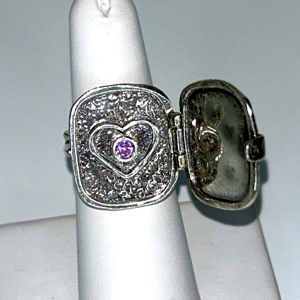 NWT Passage to Israel Sterling Silver Genuine Amethyst Heart Locket Ring